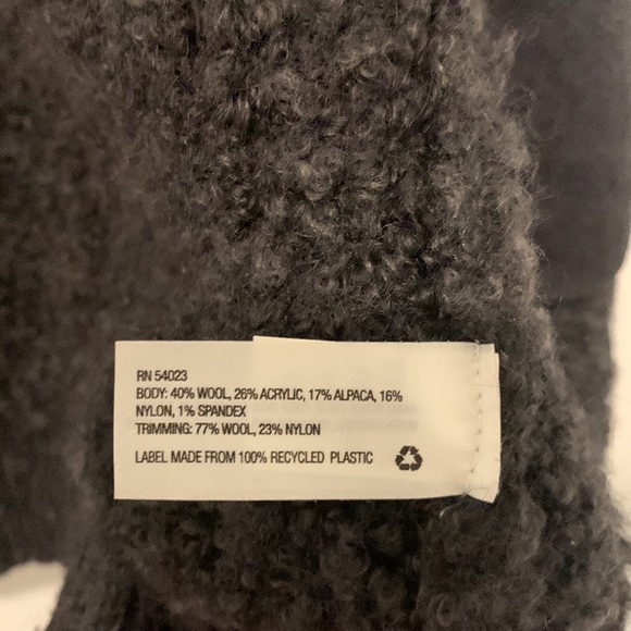 Gap Dark Gray Zip up Vest with Pockets - Picture 5 of 5